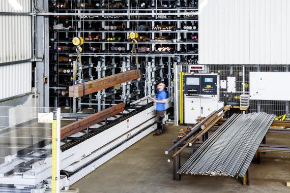 Barres acier laminées ou forgées sur stock